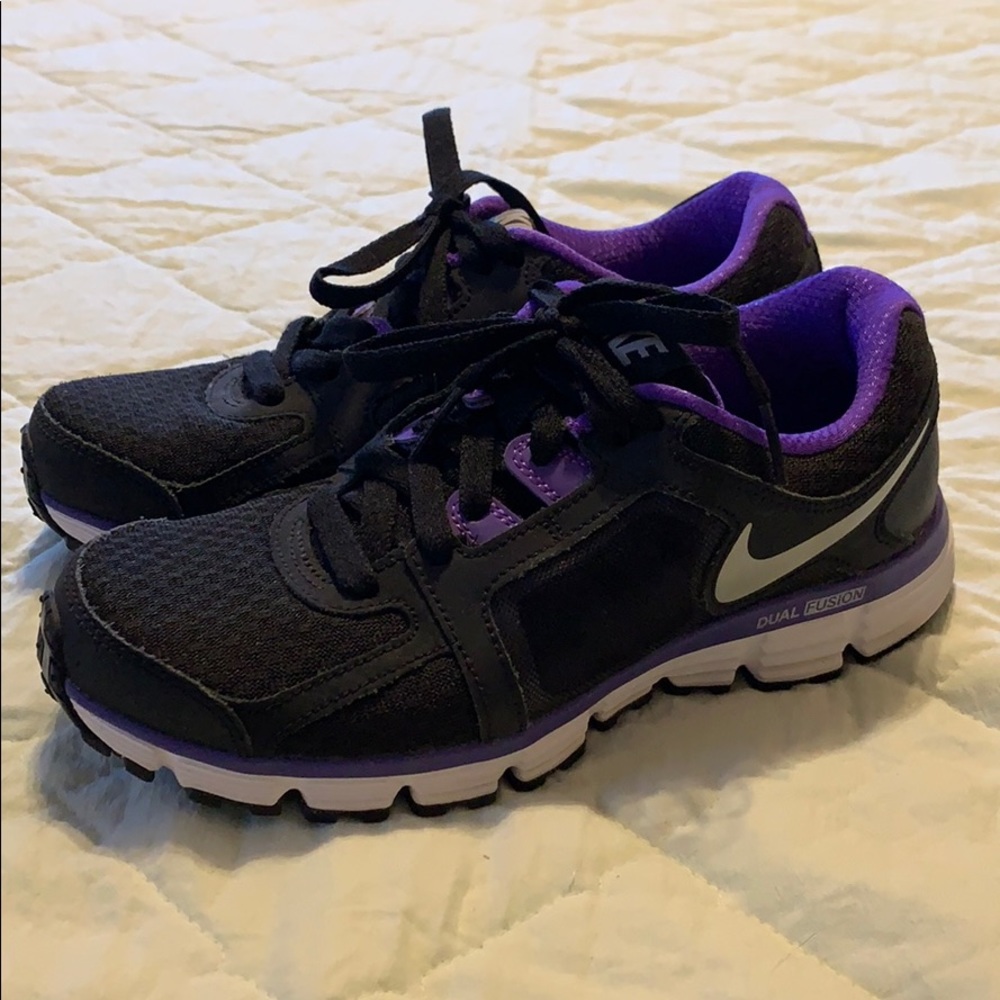 Nike Dual Fusion Shoes